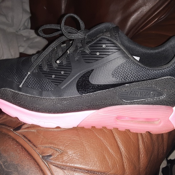 Shoes - Picture 2 of 2